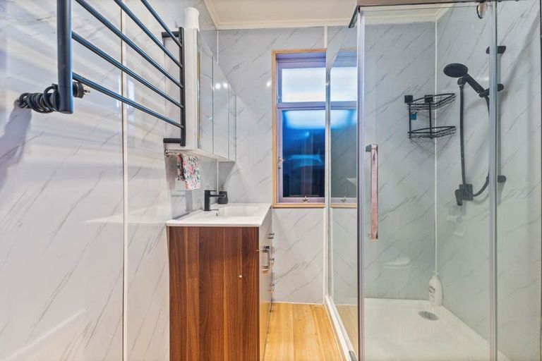 Photo of property in 118 Mangere Road, Otahuhu, Auckland, 1062