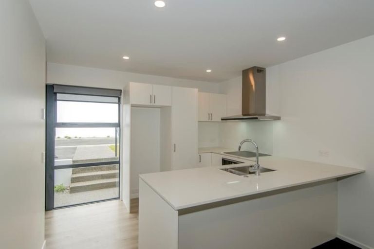 Photo of property in 2/259 Kilmore Street, Christchurch Central, Christchurch, 8011