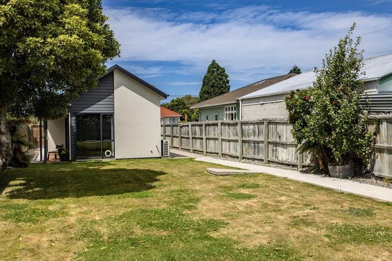 Photo of property in 39 Ngarimu Street, Avonside, Christchurch, 8061