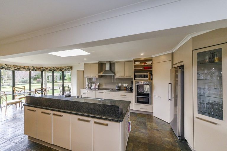 Photo of property in 84 Oroua Road, Kairanga, Palmerston North, 4475