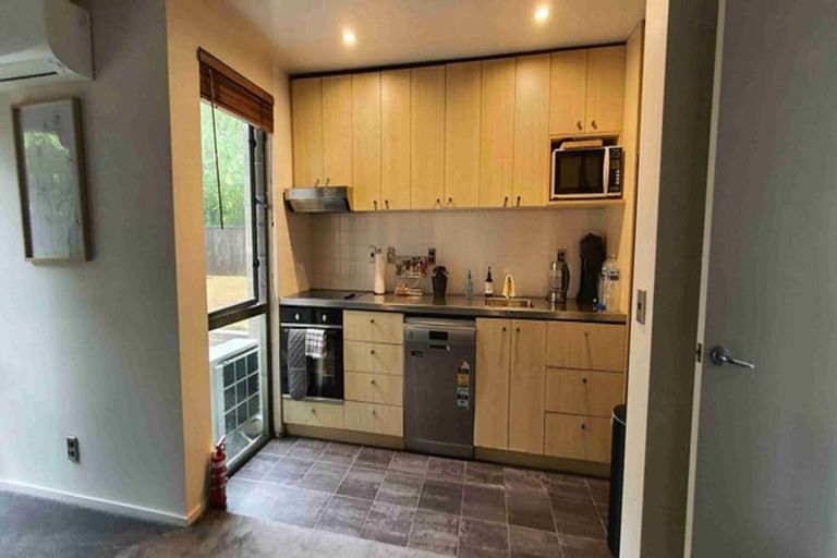 Photo of property in 15/868 Colombo Street, Christchurch Central, Christchurch, 8013