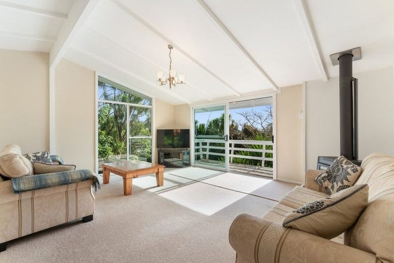 Photo of property in 219 School Road, Waimauku, 0881