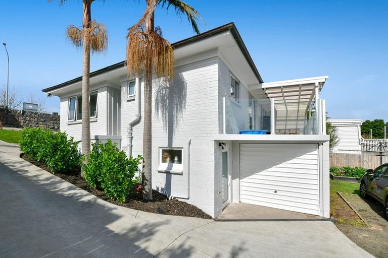 Photo of property in 954 Whangaparaoa Road, Manly, Whangaparaoa, 0930