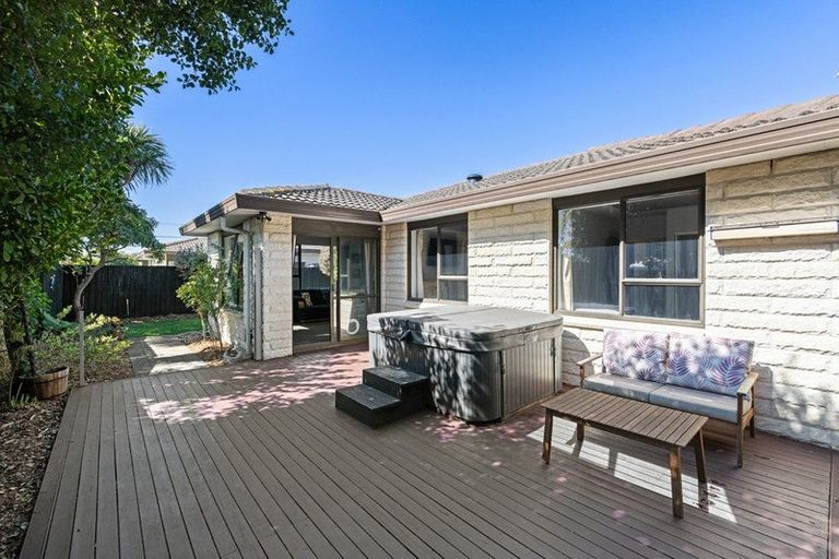 Photo of property in 3/64 Neill Street, Hornby, Christchurch, 8042