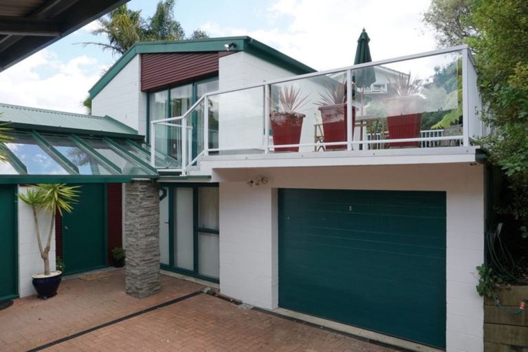 Photo of property in 5a Pohutukawa Avenue, Shelly Park, Auckland, 2014