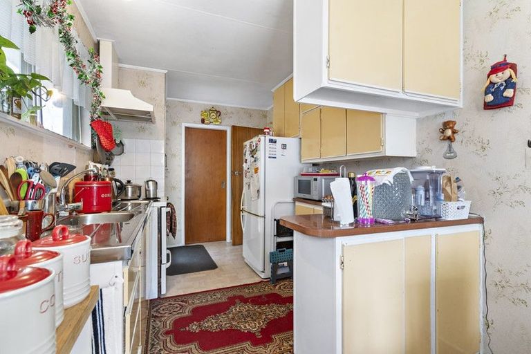 Photo of property in 12 Churchill Crescent, Featherston, 5710