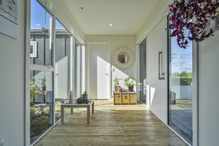 Photo of property in Piritu, 56 Riverview Lane, Maraekakaho, Hastings, 4171