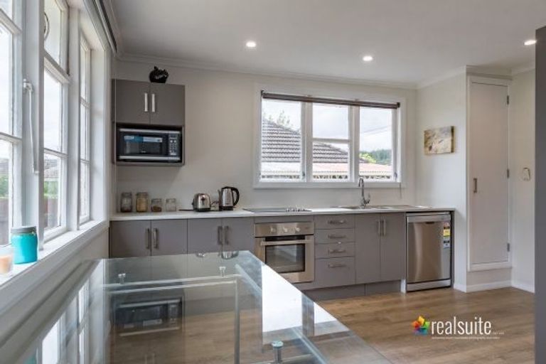 Photo of property in 264d Old School Road, Maymorn, Upper Hutt, 5018