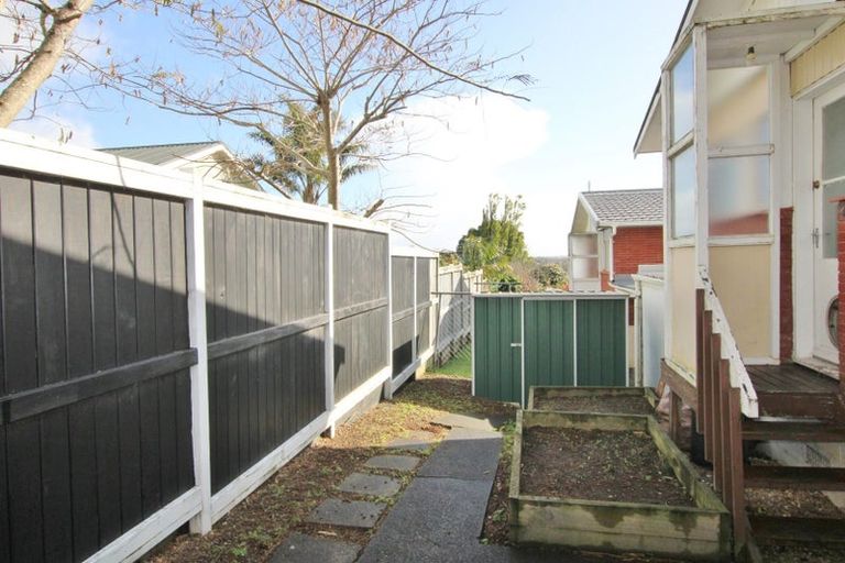 Photo of property in 1/26 Cromdale Avenue, Highland Park, Auckland, 2010