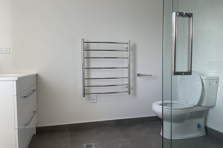 Photo of property in 2/333 Horsham Downs Road, Hamilton