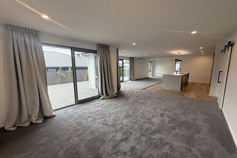 Photo of property in 11 Tapley Close, Halfway Bush, 9010