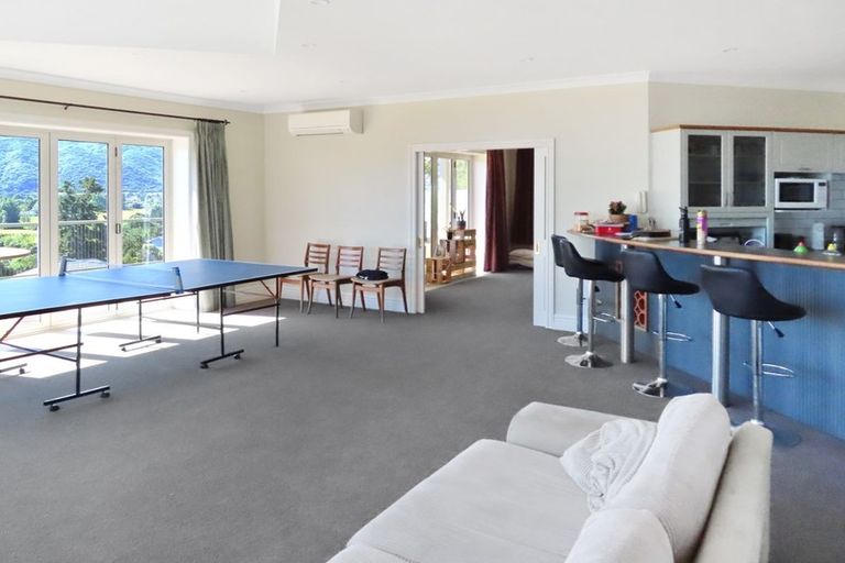 Photo of property in 8 Mccarthy Grove, Clouston Park, Upper Hutt, 5018