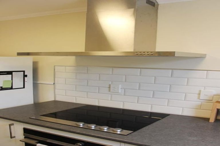 Photo of property in 36 Hargreaves Street, Mount Cook, Wellington, 6021