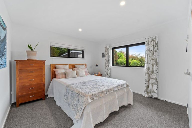 Photo of property in 6 Laly Haddon Place, Matakana, Warkworth, 0985