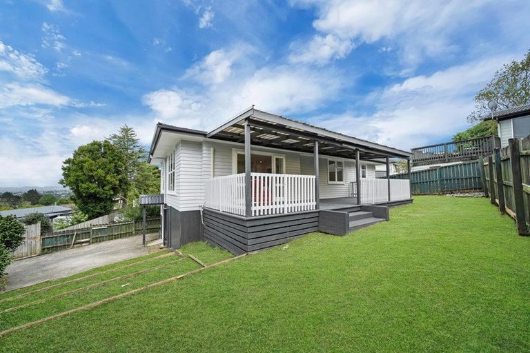 Photo of property in 1/20 Sarajevo Place, Massey, Auckland, 0614