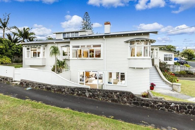 Photo of property in 1 Empire Road, Devonport, Auckland, 0624