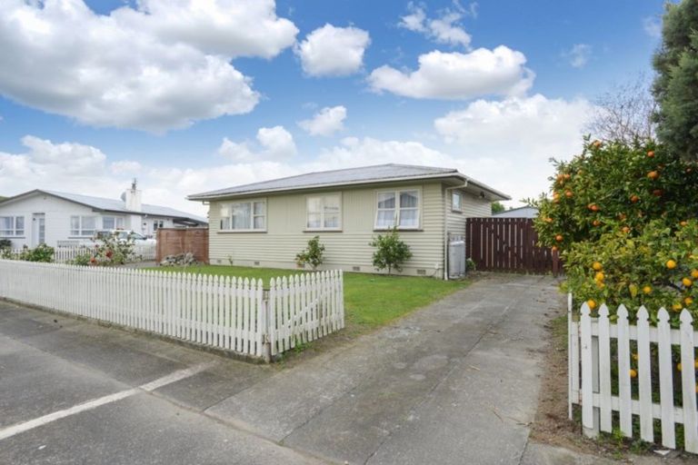 Photo of property in 12 Ireland Place, Pirimai, Napier, 4112