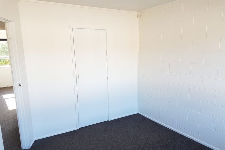 Photo of property in 3/72 Portage Road, New Lynn, Auckland, 0600