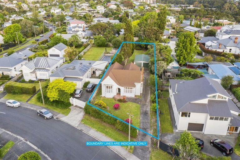 Photo of property in 11 Rugby Road, Birkenhead, Auckland, 0626