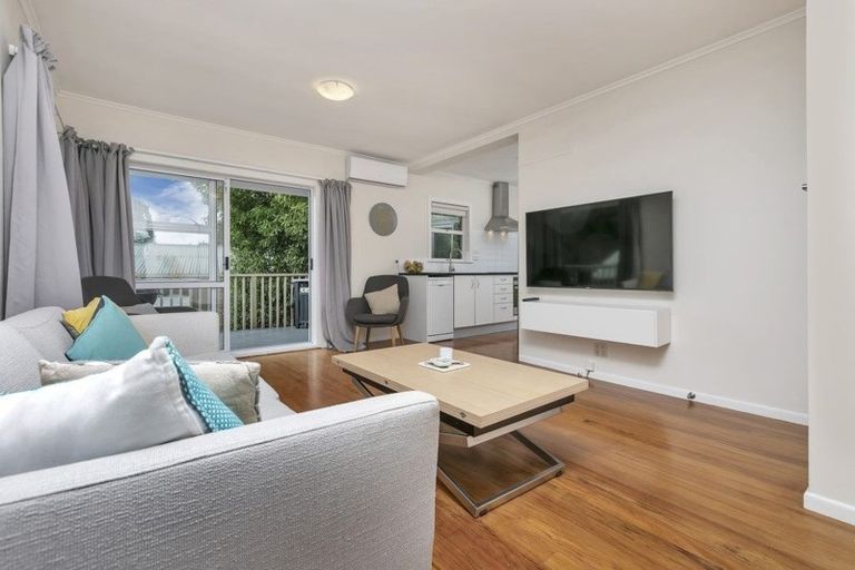 Photo of property in 1/68 Roseberry Avenue, Birkenhead, Auckland, 0626