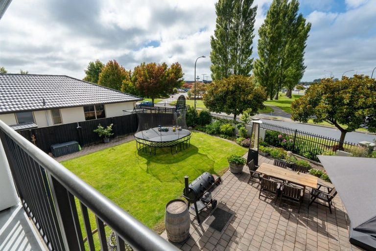 Photo of property in 20 Baltic Place, Northwood, Christchurch, 8051