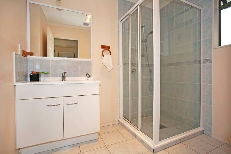 Photo of property in 8 Marlon Lane, East Tamaki, Auckland, 2016