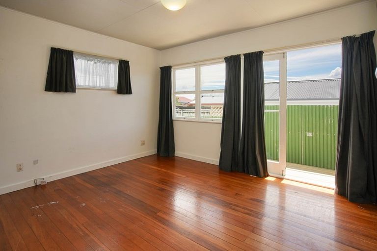 Photo of property in 2/52 Songer Street, Stoke, Nelson, 7011