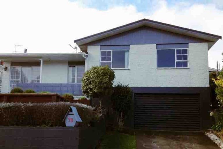Photo of property in 98 Heta Road, Highlands Park, New Plymouth, 4312