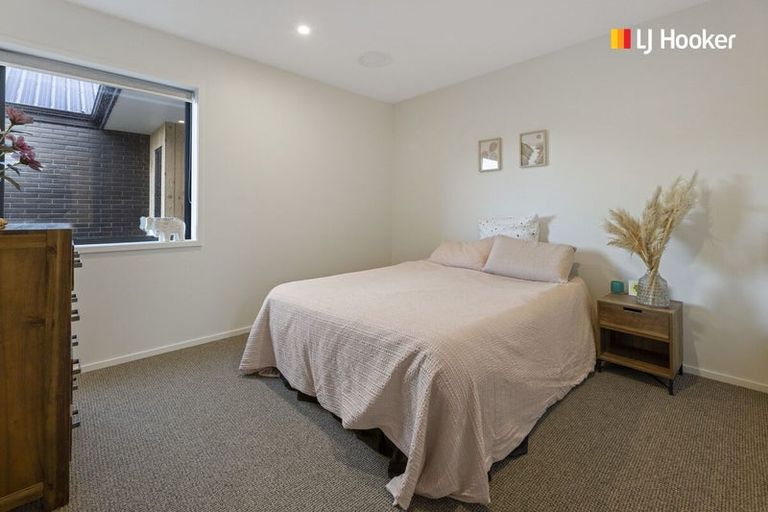 Photo of property in 18 Three Kings Court, Outram, 9019