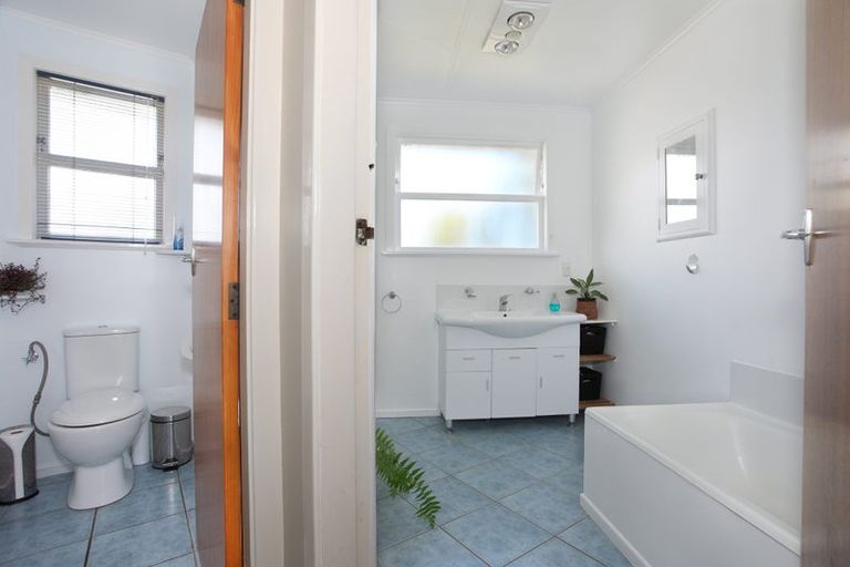 Photo of property in 1363 Wellington Road, Crofton, Marton, 4787