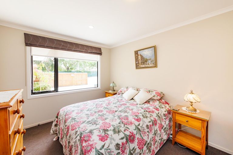 Photo of property in 28 Heretaunga Street, Palmerston North, 4414