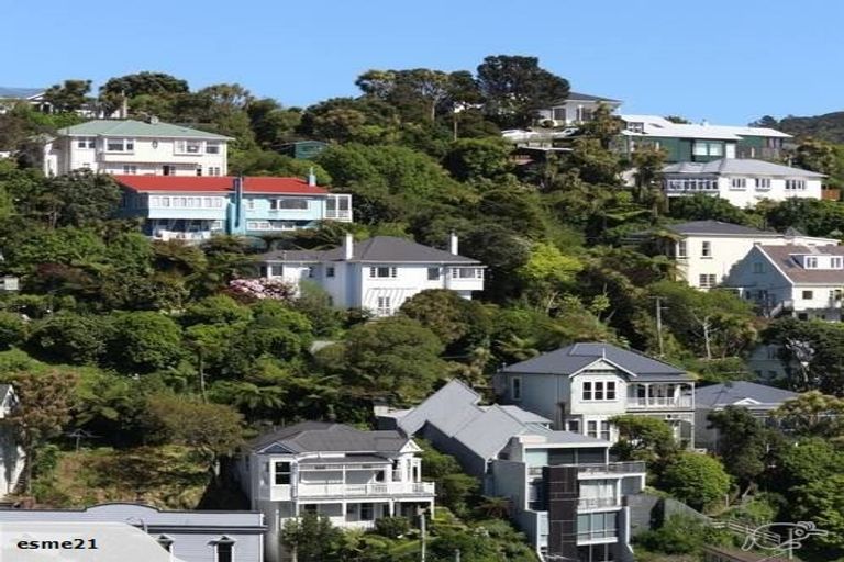 Photo of property in 5 Thorby Street, Northland, Wellington, 6012