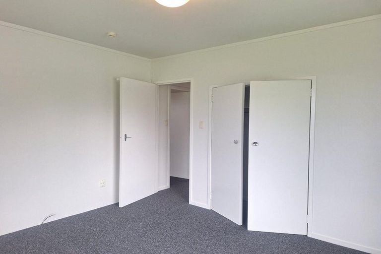 Photo of property in 1/468 Swanson Road, Ranui, Auckland, 0612