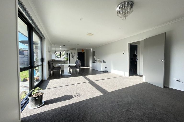 Photo of property in 12 Tide Lane, Whitby, Porirua, 5024