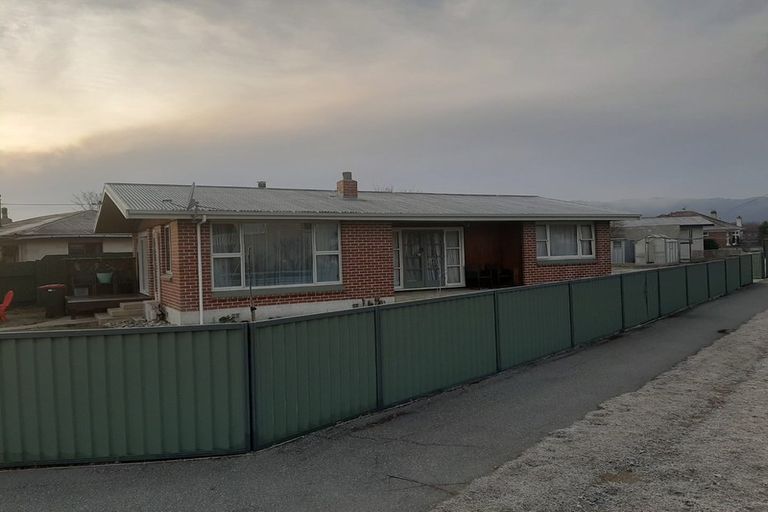 Photo of property in 23 Clutha Street, Alexandra, 9320
