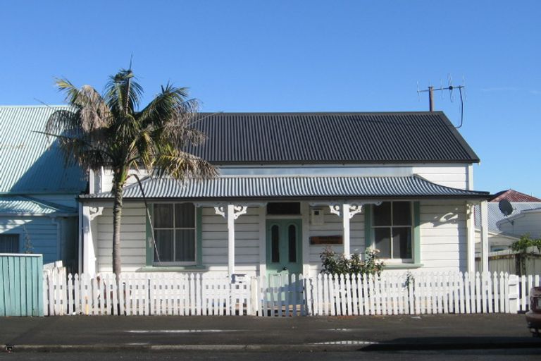 Photo of property in 445 Hastings Street, Napier South, Napier, 4110