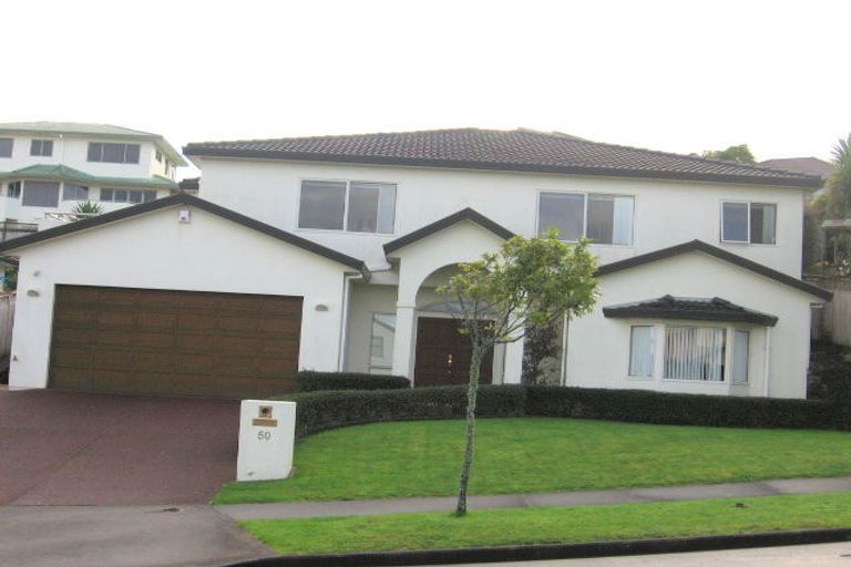 Photo of property in 50 Ribbonwood Crescent, Goodwood Heights, Auckland, 2105