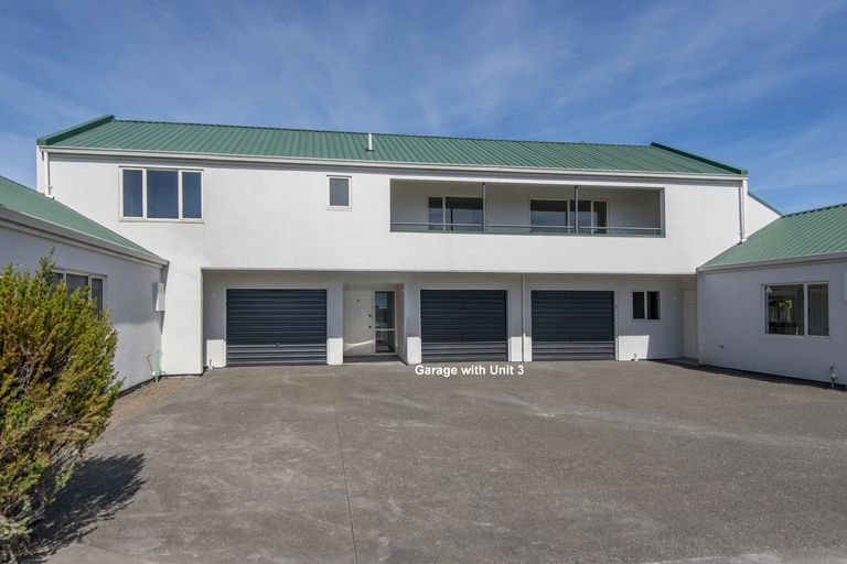 Photo of property in 3/50 Division Street, Riccarton, Christchurch, 8041