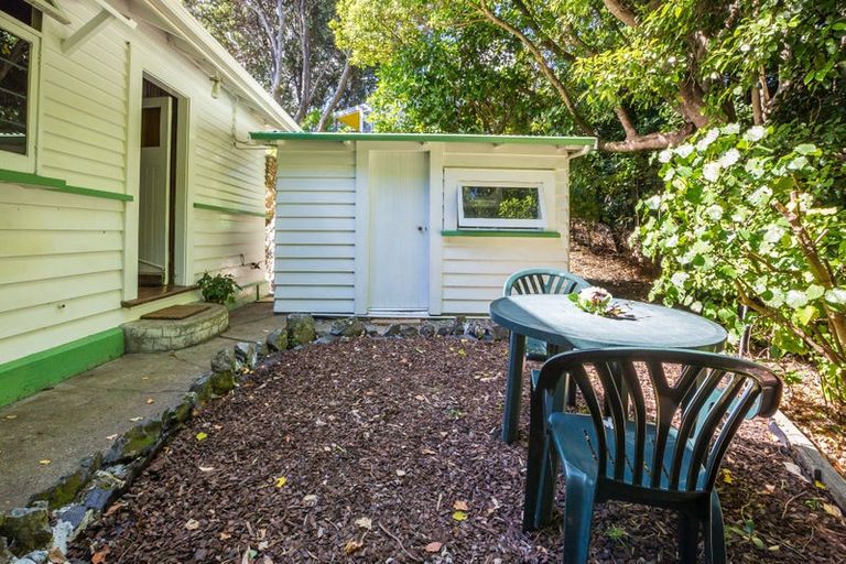 Photo of property in 15 Pingau Street, Paekakariki, 5034