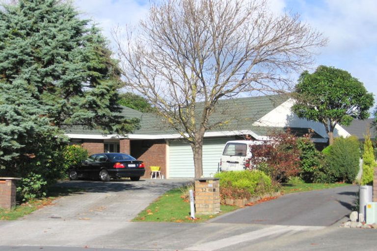 Photo of property in 11 Papawai Grove, Waikanae, 5036