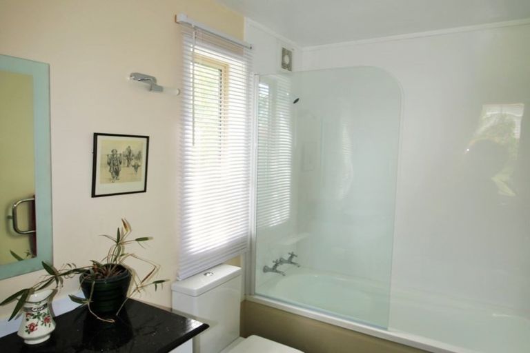 Photo of property in 52 Wharfe Street, South Hill, Oamaru, 9400