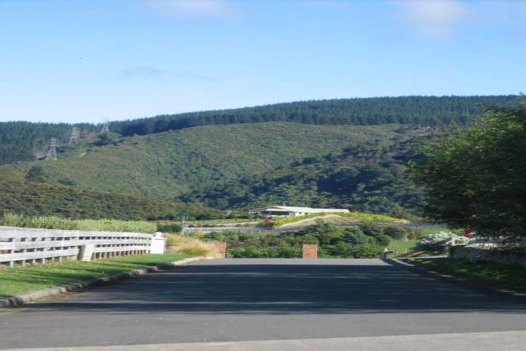 Photo of property in 61b Kirton Drive, Riverstone Terraces, Upper Hutt, 5018