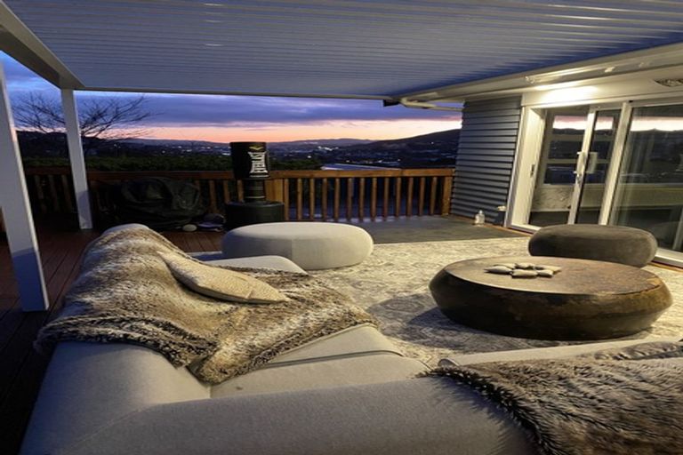 Photo of property in 49 Sunrise Boulevard, Tawa, Wellington, 5028