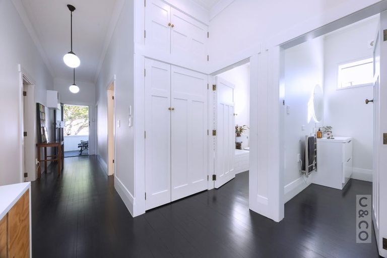 Photo of property in 8 Puriri Street, Helensville, 0800