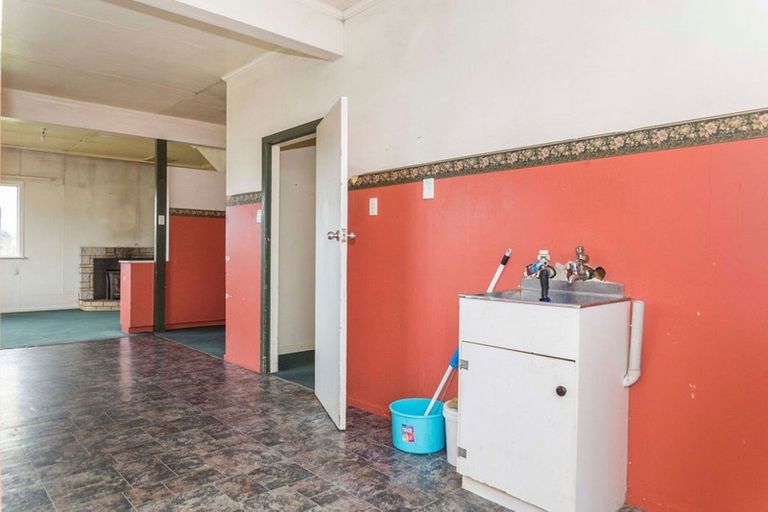 Photo of property in 13 Stanley Street, Dannevirke, 4930