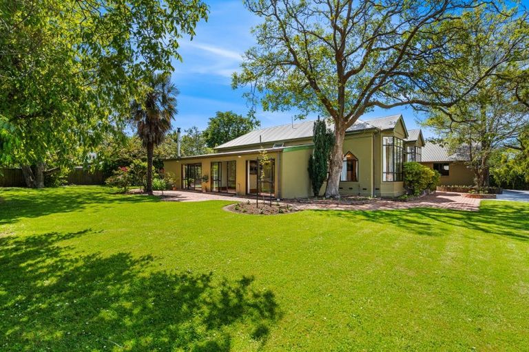 Photo of property in 111 Mays Road, St Albans, Christchurch, 8052