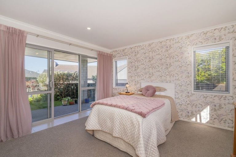 Photo of property in 10 Roseberry Place, Whitianga, 3510