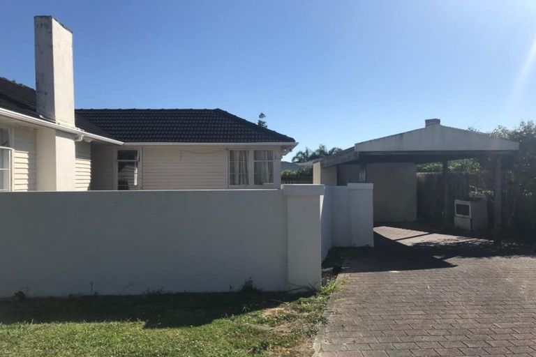 Photo of property in 25 Mcdougall Street, Manurewa East, Auckland, 2102
