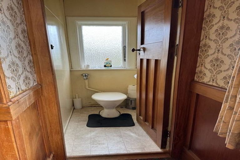 Photo of property in 4 Levy Street, Mount Victoria, Wellington, 6011