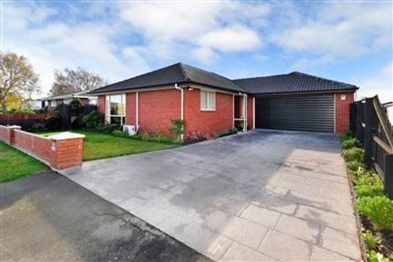 Photo of property in 41 Seymour Street, Hornby, Christchurch, 8042